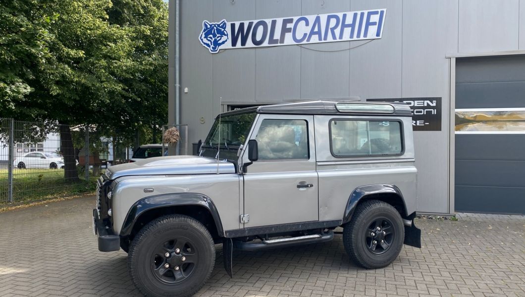 Landrover Defender 90 bei Wolf Car Hifi