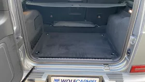 Mercedes G Klasse W453 Kofferraum mit Subwoofer im Seitenteil
