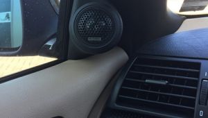 BMW E46 Cabrio Gladen Hochtöner ins Spiegeldreieck intergriert