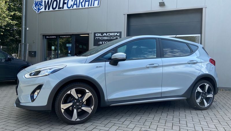 Ein Ford Fiesta MK9 bei Wolf Car Hifi