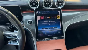 Mercedes GLC Hybrid Mittelkonsole mit MBUX Bildschirm