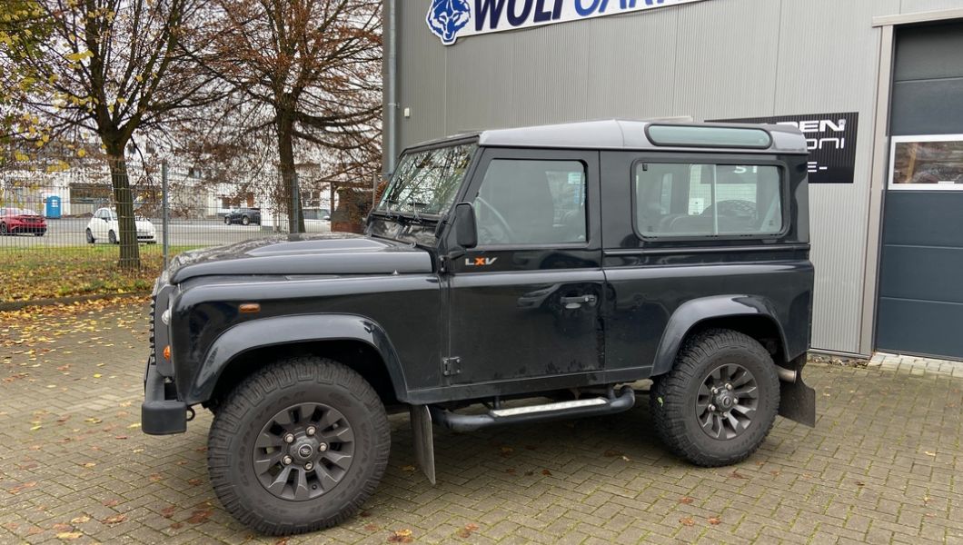 Landrover Defender 90 bei Wolf Car Hifi