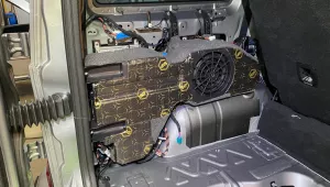 Mercedes G Klasse W453 Kofferraum Seitenteil mit Subwoofer