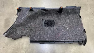 Mercedes G Klasse W453 Kofferraum Seitenteil mit Dämmung