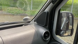 Sprinter W907 Lautsprecheraufnahme für Mitteltöner und Hochtöner an der A-Säule