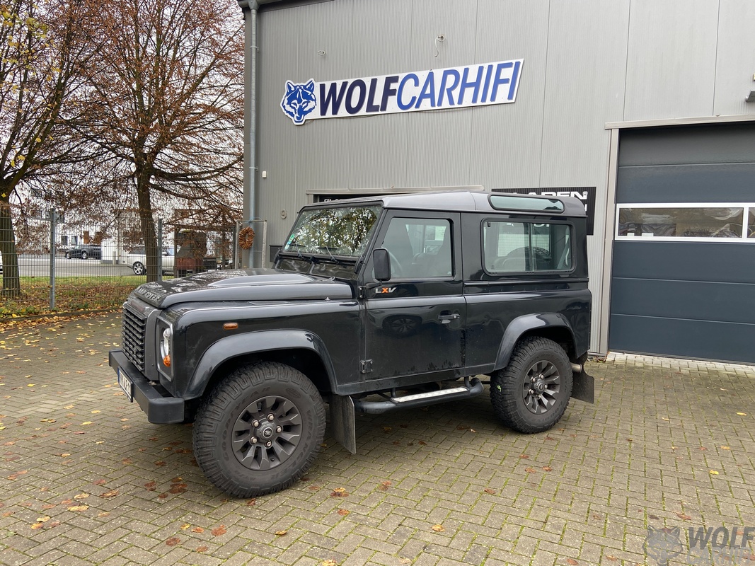 Landrover Defender 90 bei Wolf Car Hifi